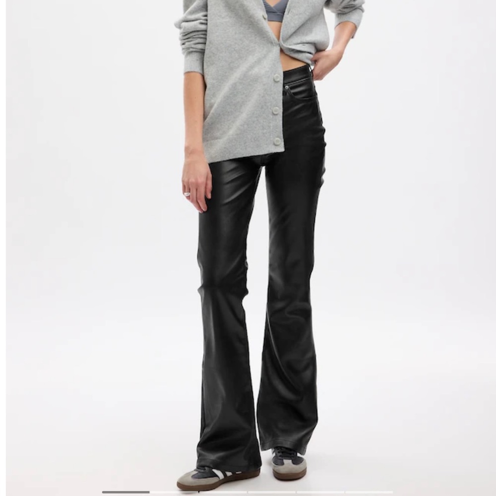 High Rise Vegan Leather '70s Flare Pants
Color: black
Size: 29 Long